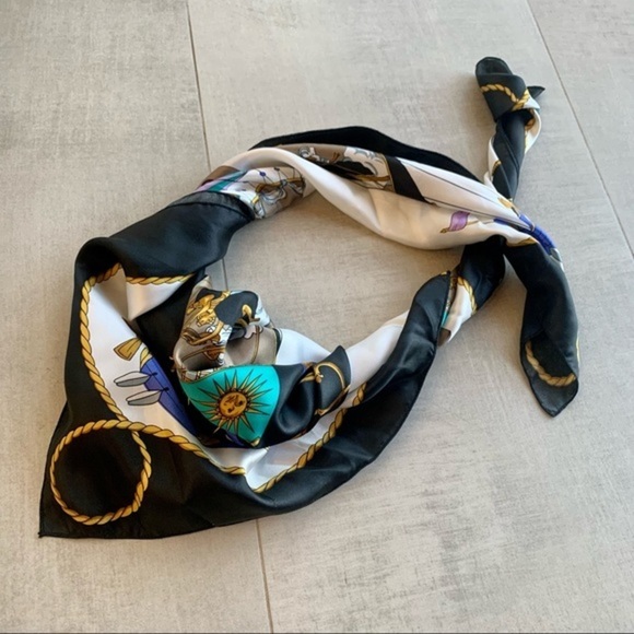 Auth HERMES Scarf Blue/Multicolor 100% Silk - Picture 2 of 8